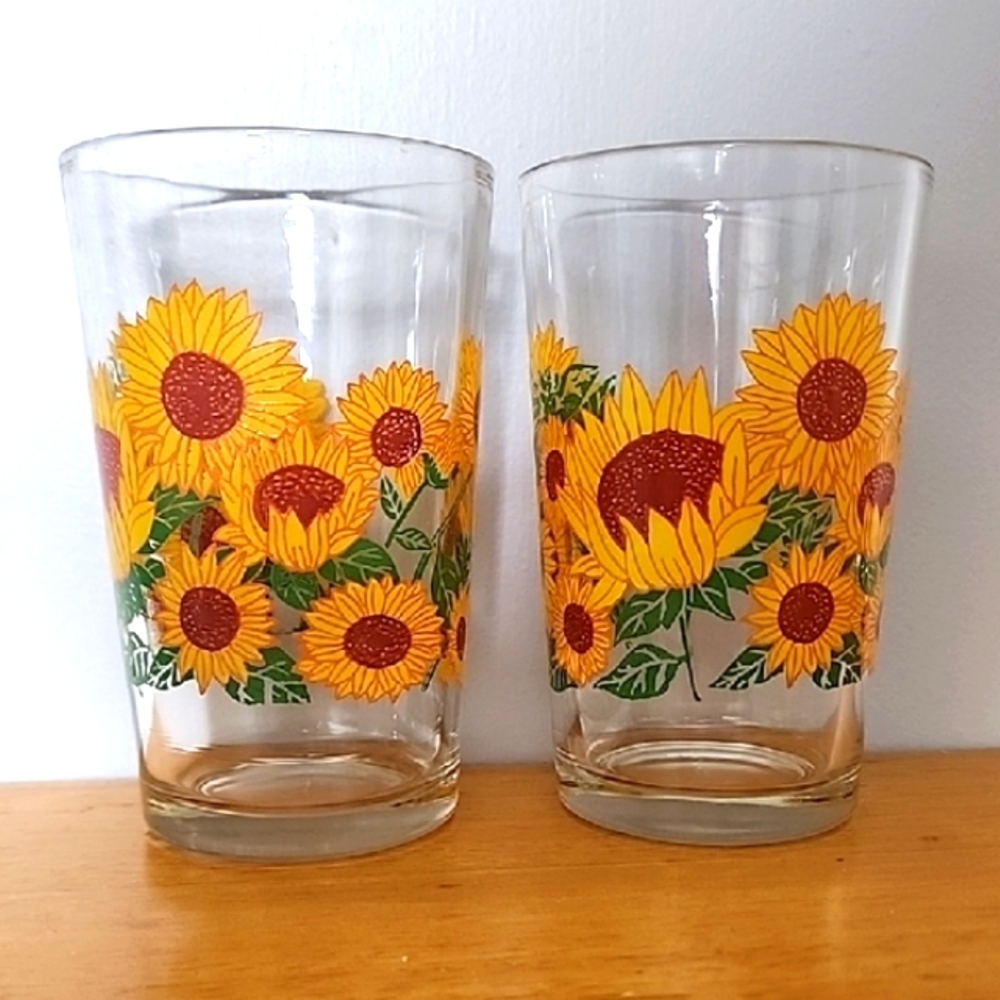 🌻Sunflower Glass Tumblers Vintage🌻